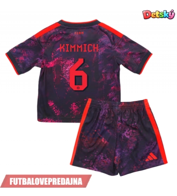 Lacne Dětský Futbalové dres Bayern Munich Joshua Kimmich #6 2026-27 Krátky Rukáv - Tretina (+ trenírky)